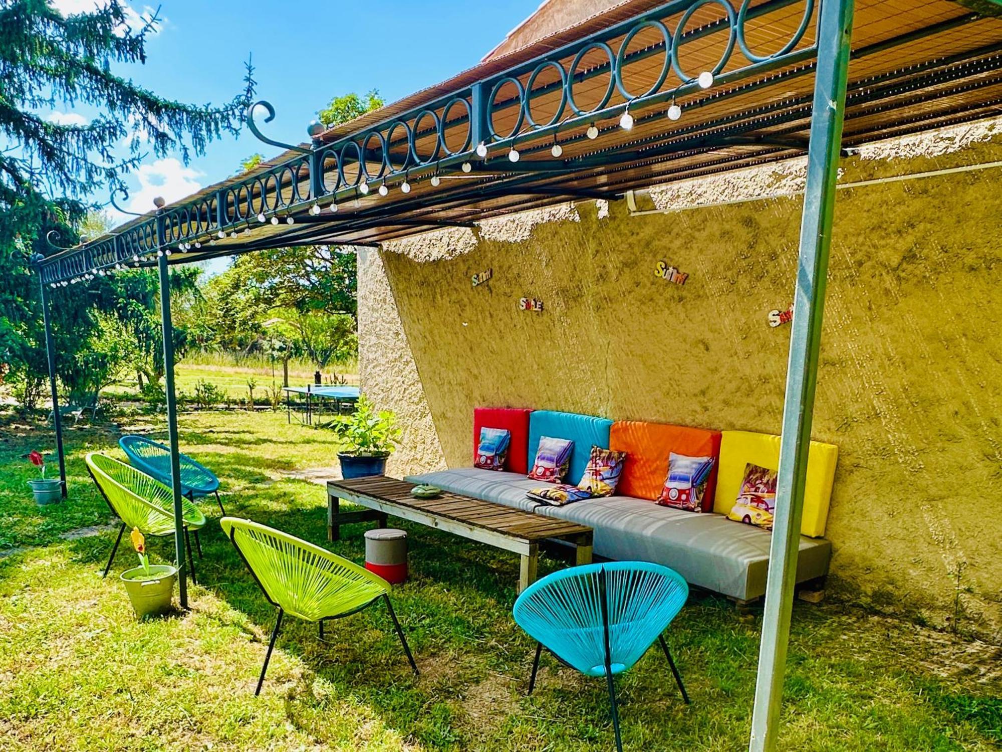Spacieuse Equipee Avec Piscine, Jardin Et Loisirs - Au Coeur De La Provence *